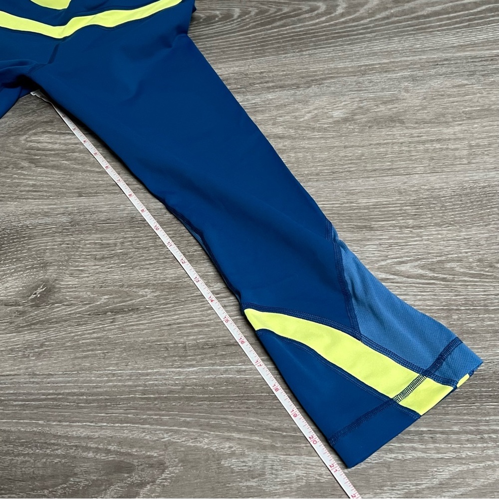 Lululemon Crop Leggings Size 6 - Picture 10 of 12